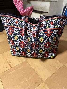 Vera Bradley sun valley Quilted Tote with Orange and Lime Accents